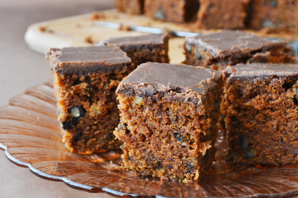 Ciasto z Dyni: Piernikowe Przeżycie z Orzechowym Akcentem