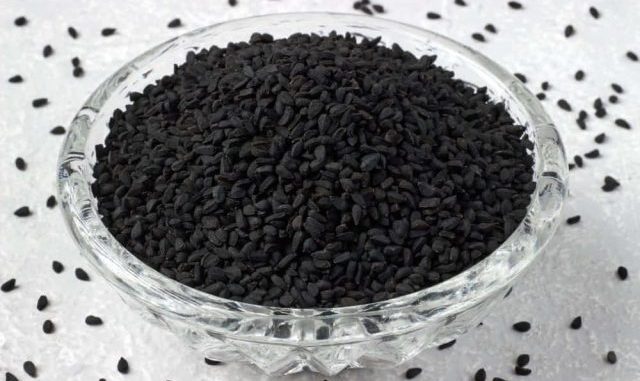 Zioło Boga, o którym wspominają nawet Biblia i Koran: oczyszcza wątrobę, leczy wzdęcia, wzmacnia naczynia krwionośne i odporność