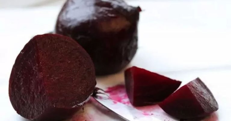 Burak: poprawia nastrój, wzmacnia układ odpornościowy, obniża poziom cholesterolu i zwalcza zaparcia