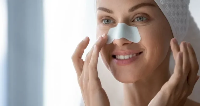 Satysfakcjonujące usuwanie zaskórników z czoła, które jest niesamowite