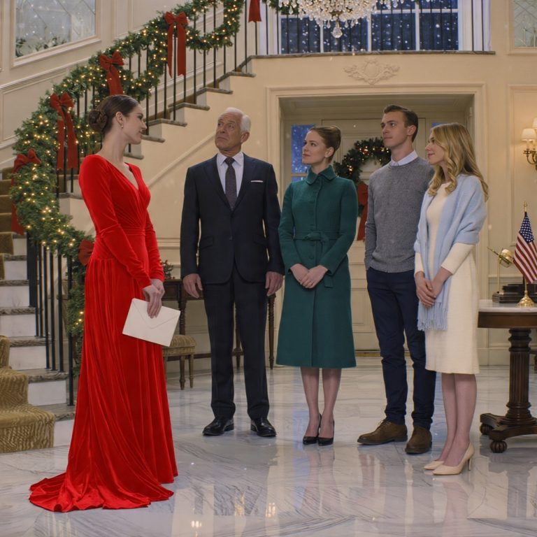 Na pogrzebie mojego dziadka moja rodzina odziedziczyła jego jacht, penthouse, luksusowe samochody i firmę. Prawnik wręczył mi jedynie małą kopertę z biletem lotniczym do Monako. „Chyba twój dziadek nie kochał cię aż tak bardzo” – zaśmiała się moja matka. Zraniona, ale ciekawa, postanowiłam pojechać. Kiedy dotarłam na miejsce, kierowca trzymał tabliczkę z moim imieniem: „PROSZĘ PANIĄ, KSIĄŻĘ CHCE SIĘ Z PANIĄ WIDZIEĆ”.