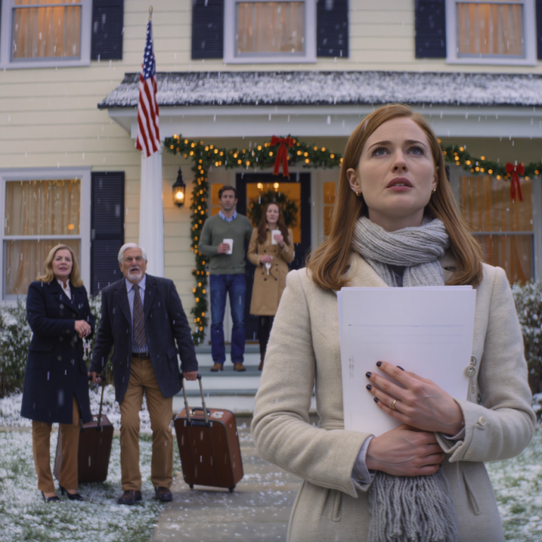 Moi rodzice obciążyli moją kartę kredytową kwotą 12 700 dolarów za „luksusowy rejs” mojej siostry. Kiedy zadzwoniłem, mama roześmiała się: „I tak nigdy nie podróżujesz”. Odpowiedziałem po prostu: „Ciesz się podróżą”. Podczas ich nieobecności po cichu sprzedałem dom, w którym mieszkali, bez konieczności płacenia czynszu. Po ich powrocie…